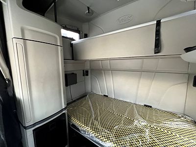 2021 Peterbilt 579
