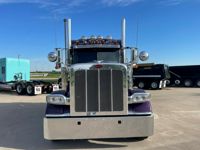 2023 Peterbilt 389