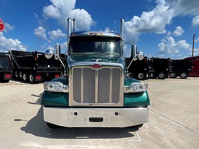 2022 Peterbilt 567