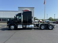 2015 Peterbilt 579-117