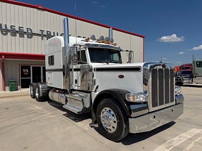 2022 Peterbilt 389