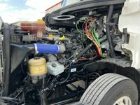 2021 Freightliner CASCADIA 126