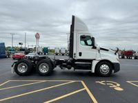 2021 Freightliner CASCADIA 126