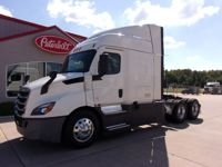 2022 Freightliner CASCADIA 116
