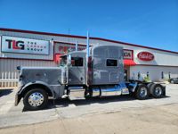 2020 Peterbilt 389