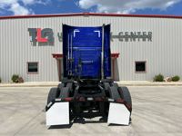 2022 Volvo VNL64T860