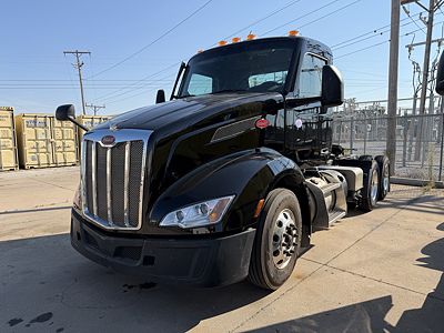 2022 Peterbilt 579
