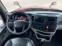 2023 Peterbilt 579