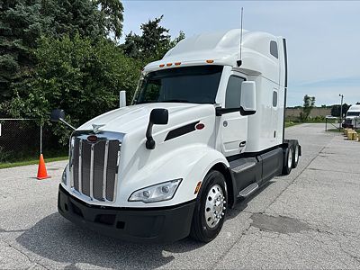 2022 Peterbilt 579