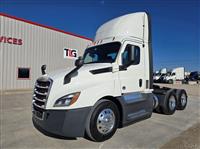 2020 Freightliner CASCADIA 126