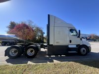 2022 Freightliner CASCADIA 116