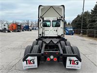 2019 Freightliner CASCADIA 126