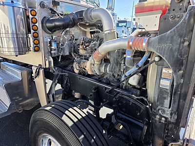 2018 Peterbilt 389