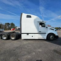 2023 Peterbilt 579