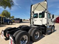 2021 Freightliner CASCADIA 126