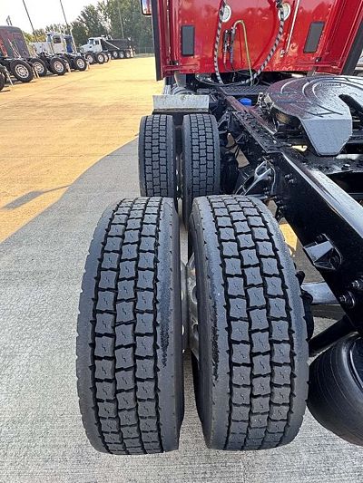 2023 Kenworth T680