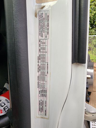 2023 Peterbilt 579