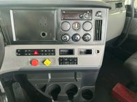 2021 Freightliner CASCADIA 126