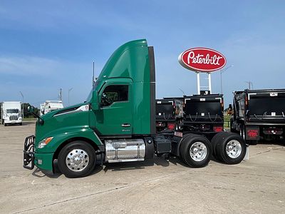 2023 Kenworth T680