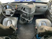 2022 Volvo VNL64T860