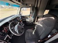 2022 Peterbilt 579