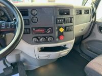 2020 Peterbilt 579