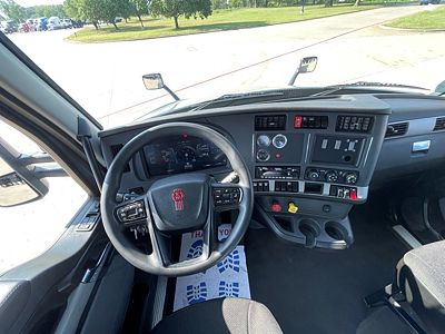 2023 Kenworth T680