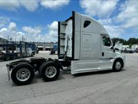 2021 Freightliner CASCADIA 126