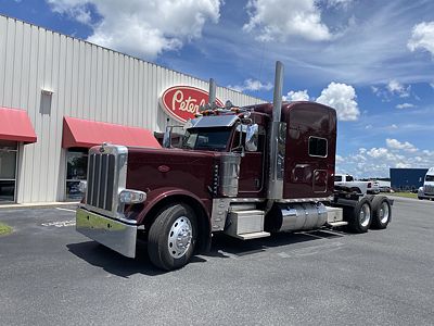 2023 Peterbilt 389
