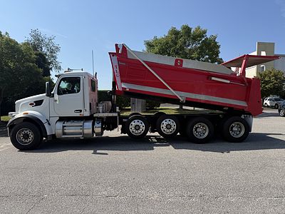 2025 Peterbilt 567