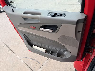2020 Peterbilt 567