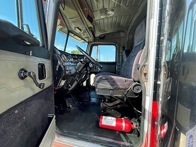 2000 Peterbilt 379