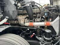 2020 Freightliner CASCADIA 126