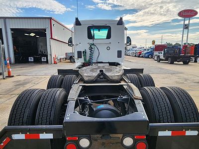 2023 Peterbilt 579