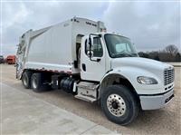 2014 Freightliner M2-106