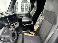 2020 Freightliner CASCADIA 126