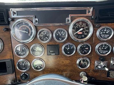 2000 Peterbilt 379