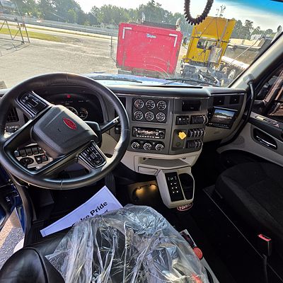 2026 Peterbilt 567