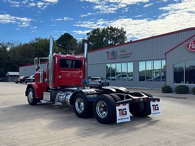2023 Peterbilt 389