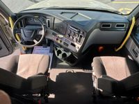 2023 Freightliner CASCADIA 126