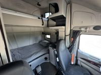 2022 Peterbilt 579