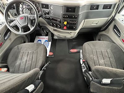 2021 Peterbilt 579