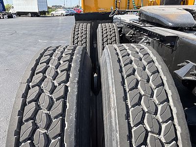 2017 Peterbilt 389