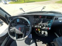 2022 Kenworth T680
