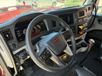 2022 Peterbilt 567