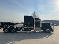 2024 Peterbilt 389