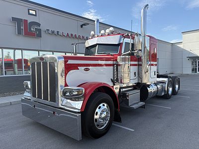 2023 Peterbilt 389-131