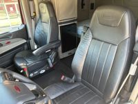 2022 Peterbilt 567
