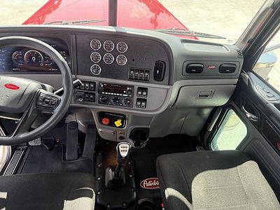 2022 Peterbilt 389