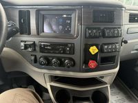 2023 Peterbilt 579